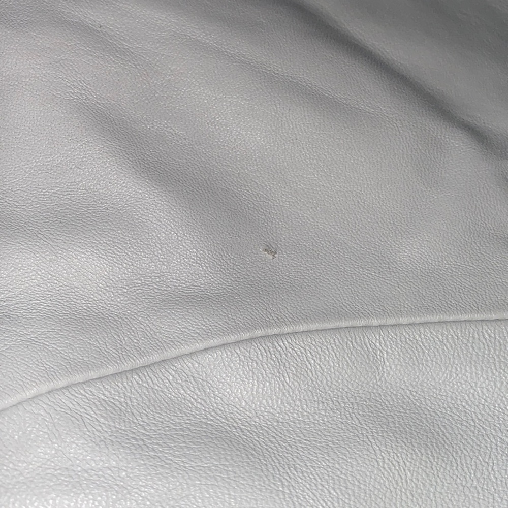 Vintage Neto White Leather Vest - Picture 7 of 7